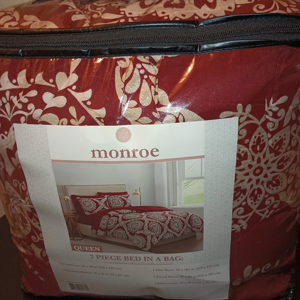 7 pc Comforter Set